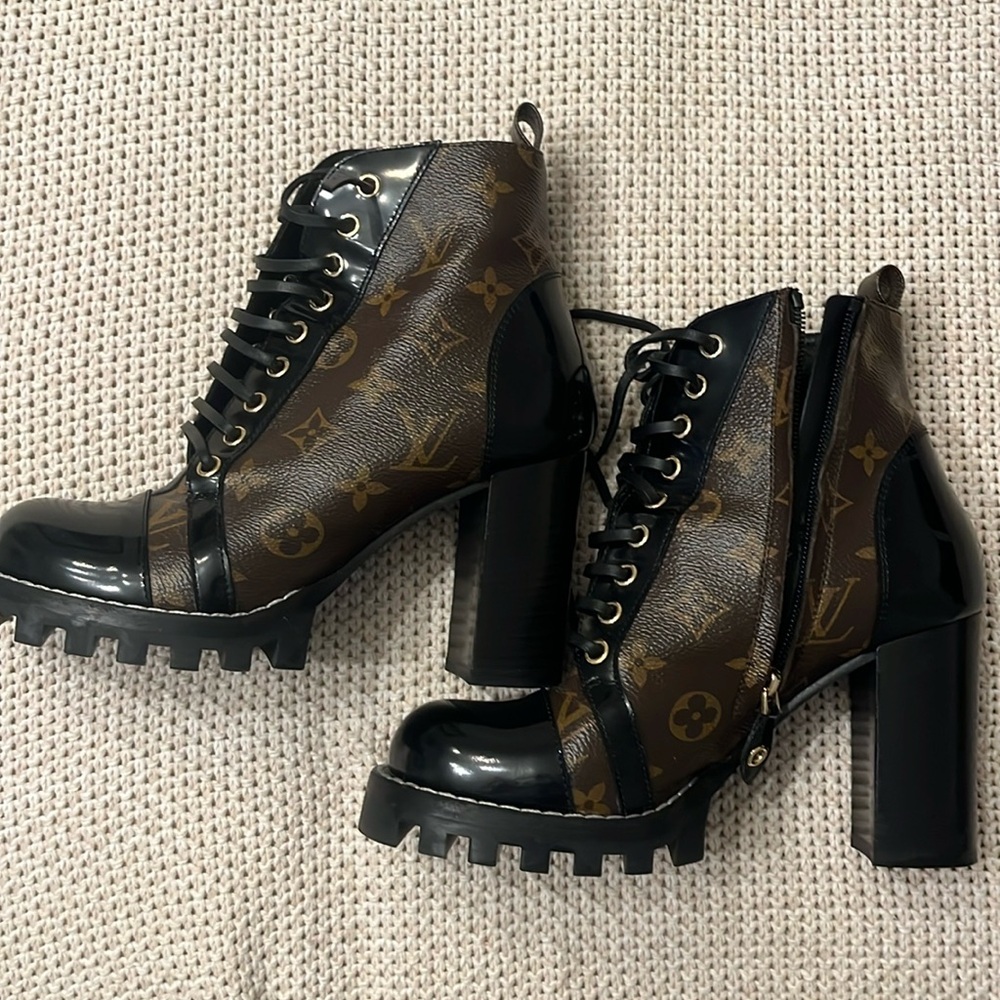Louie Vuitton boots in great condition